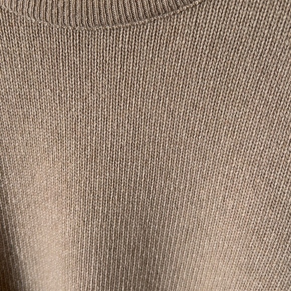 Anián Cashmino Crewneck in Quartz - Picture 9 of 11